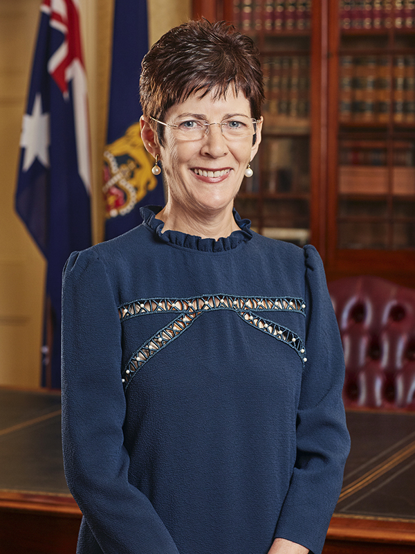 Official portrait of Her Excellency, Mrs Linda Hurley